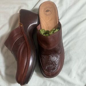 Nurture Brown Tooled Leather Clogs 10 M
